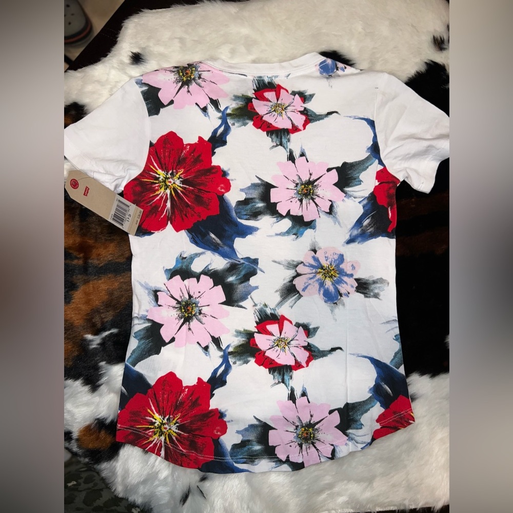 Levi's girls shorts